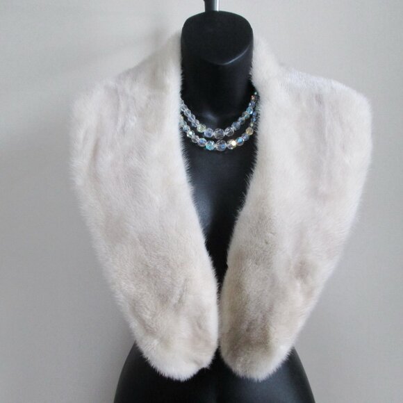 Pearl Mink Fur Collar - Picture 3 of 4
